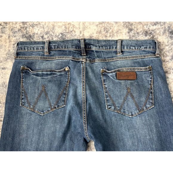 Wrangler Retro Jeans Mens fits 38x31 Blue Slim Straight Whiskered 5 Pocket - Picture 5 of 10